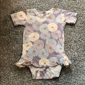 Kate Quinn Ruffle Leg Floral